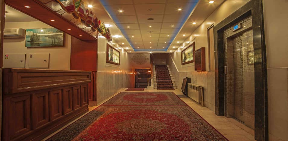 نمایی از هتل ساسان شیراز